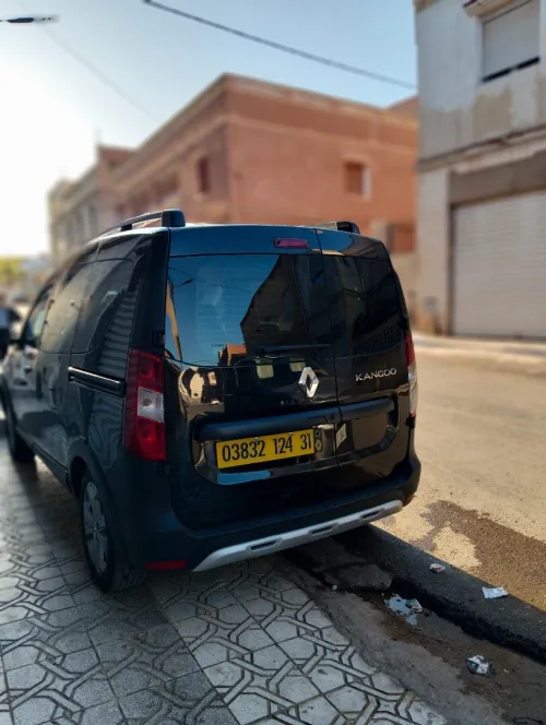 Renault Kangoo 2024 Kongo stipwai