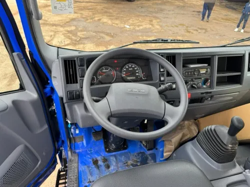 Isuzu Isuzu npr 2026