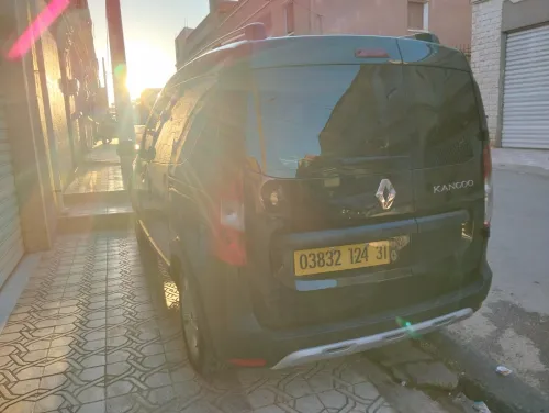 Renault Kangoo 2024 Kongo stipwai