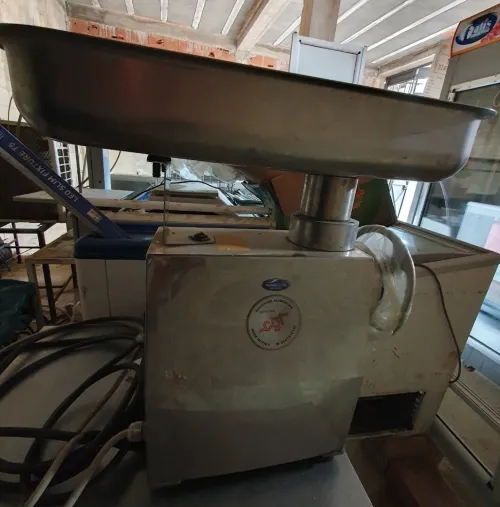 L'hachoir pour viande hachée 