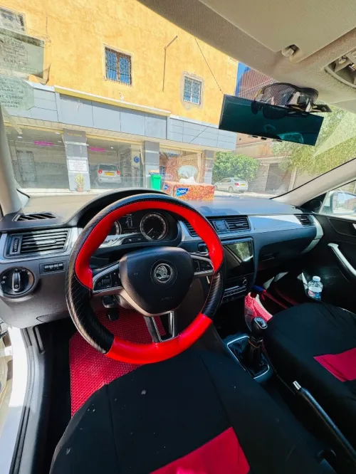 Skoda Rapid 2015 Edition