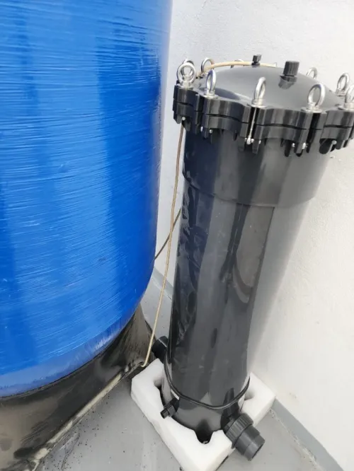 Solutions professionnelles de traitement des eaux  Sable Charbon actif Adoucisseur Microfiltration Osmose Inverse