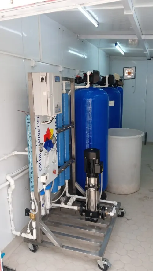 Solutions professionnelles de traitement des eaux  Sable Charbon actif Adoucisseur Microfiltration Osmose Inverse