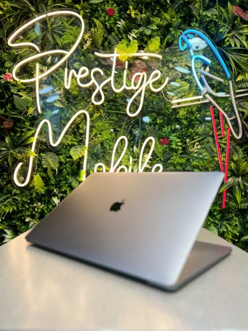 MacBook Pro 2019 16 Inch