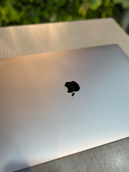MacBook Pro 2019 16 Inch