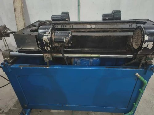 Machine de production gaine à ressort