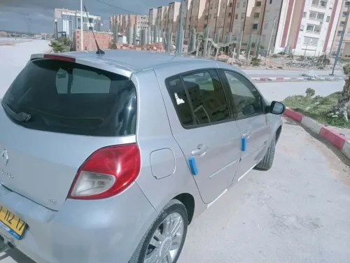 Renault Clio 3 2012 Night and Day