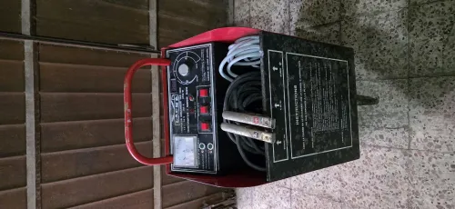 Chargeur batterie boster démarreur 12V 24V