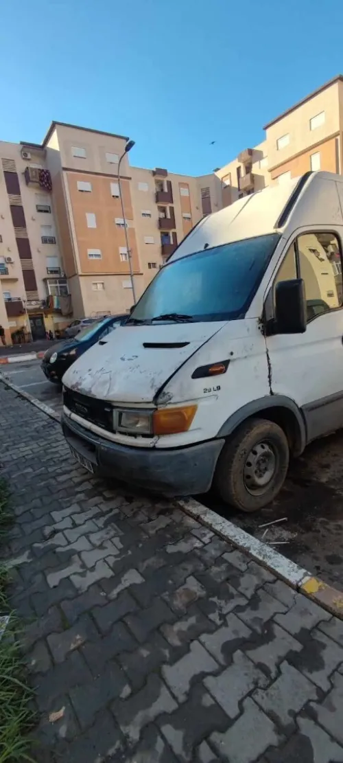 Iveco c9 kaniche C9 2000