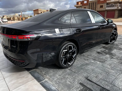 Volkswagen Passat 2025 Pro