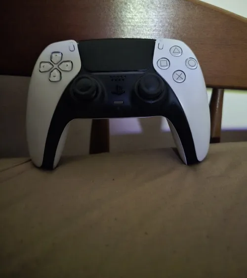 PS5 SLIM 1TO AVEC LECTEUR CD