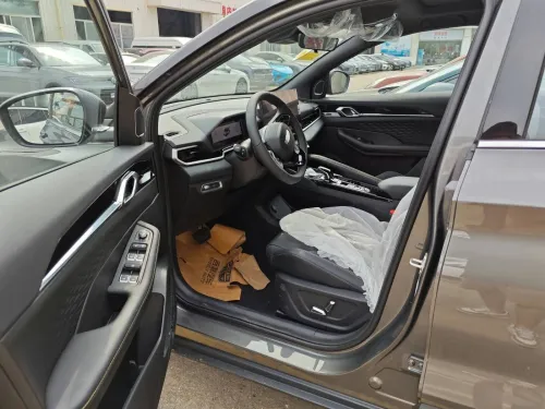 Geely Coolray 2025 Toute options 181 CV