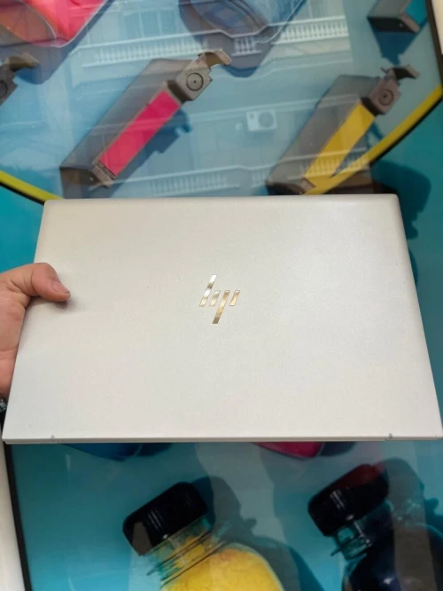 HP ELITEBOOK 840 G8 I5 1145G7 8GB /256 GB Tactile
