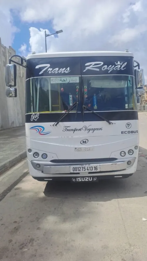 Isuzu ecobus 2013