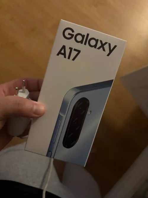 Samsung Galaxy a17