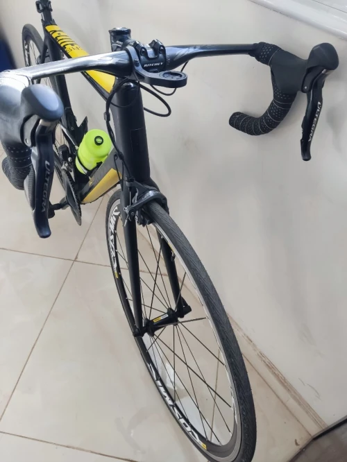 Vélo de route neuf taille 54 55 rose full carbone