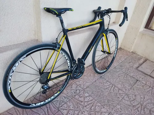 Vélo de route neuf taille 54 55 rose full carbone