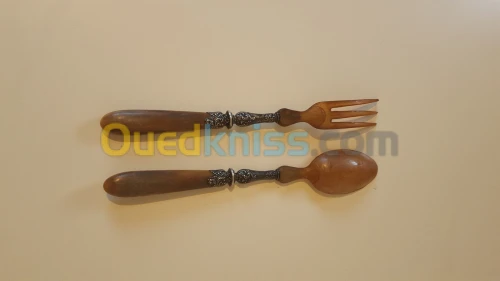 Couverts à salade anciens en corne et argent, Art de Table 