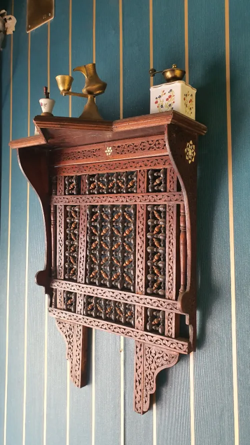 Étagère murale oreintale en bois arabesque, incrusté de nacre LIQUIDATION