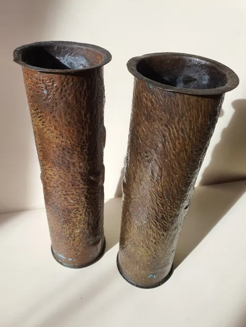 Ancienne Paire de vase sculpté motif florale 1916 ww1  artisanat tranchées