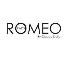 Très belle table à manger piètement à colonnes des 70's de ROMEO par le designeur Claude Dalle