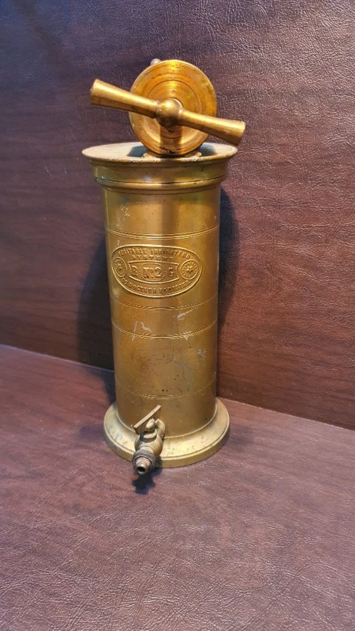 Cabinet de curiosité Véritable Irrigateur Systeme Du Docteur Eguisier N2 du XIXème Siècle PARIS 