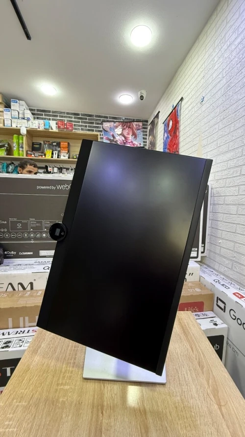 Écran de visioconférence Dell Pro 24 Plus - P2424HEB