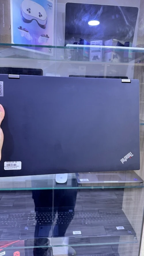 Thinkpad P15 Gen1 i5-10400H 2.6Ghz /16Go/512Go/Quadro T1000