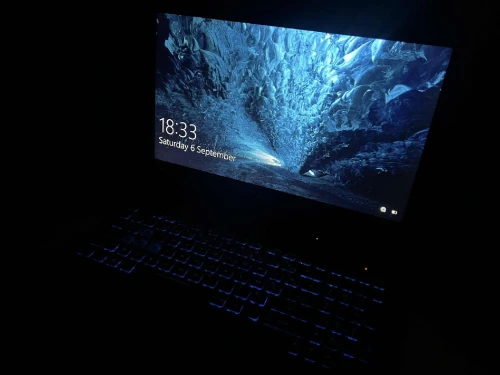 ASUS TUF FX505DT  Ryzen 5  GTX 1650  16GB RAM  120Hz  Très propre