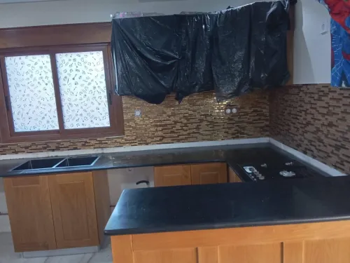 Transformation de marbre et granite et le quartz depuis 1963