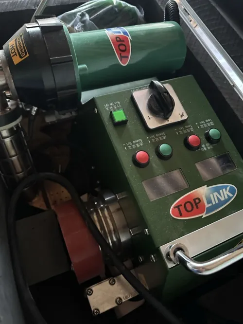Machine à souder les bannières en PVC SWT-UME 2800W pour tentes à membrane