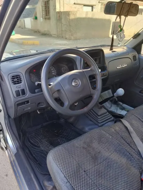 Nissan Pickup 2011 Pickup