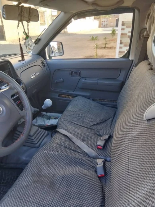 Nissan Pickup 2011 Pickup