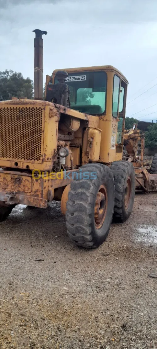 CATERPILLAR NIVELEUSE MG14E 