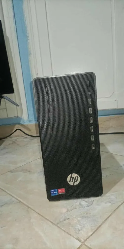 Desktops hp g4 290 i7 10400 ssd 256 8 gb ram écran 21 AOC État 10/10