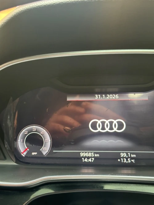 Audi Q3 2021 S Line