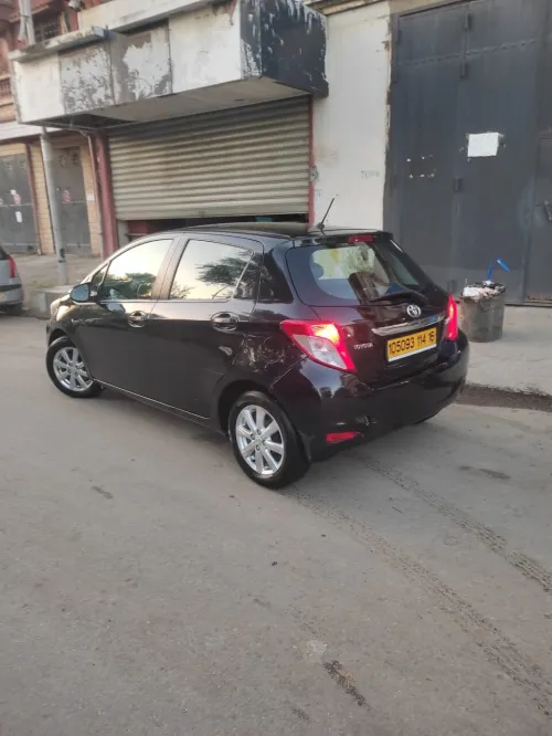 Toyota Yaris 2014 Lounge CVT