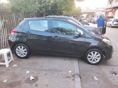 Toyota Yaris 2014 Lounge CVT