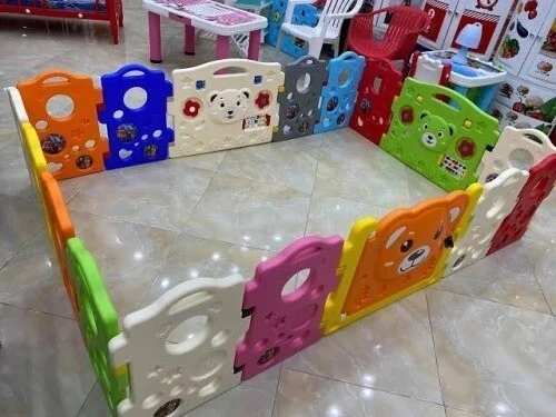 Parc de jeux pour enfants extensible selon le choix 240x160 cm