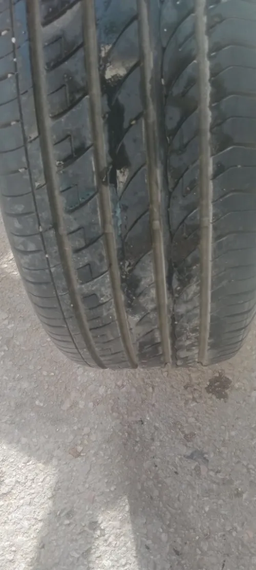 3 Pneu 235/35/19