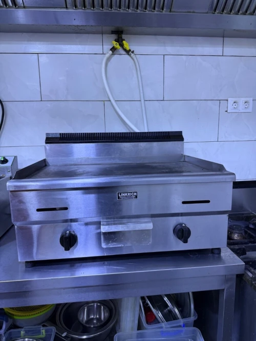 بيع عتاد مطعم مستعمل 