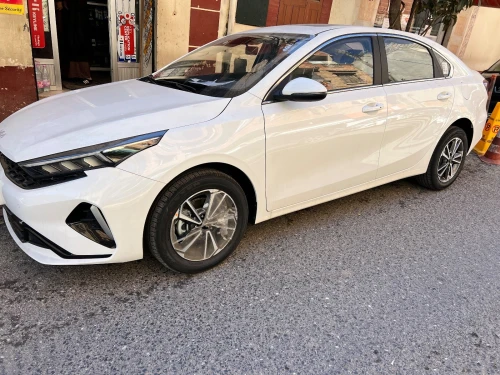 Kia K3 2025 La tt option