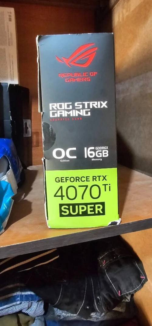 ASUS ROG STRIX 4070 TI Super