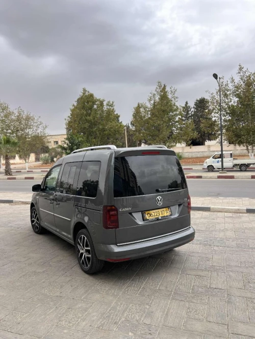 Volkswagen Caddy 2017 Highline