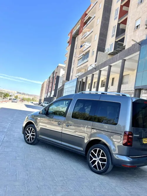 Volkswagen Caddy 2017 Highline