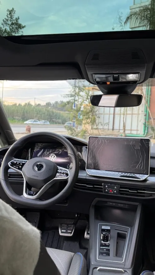 Volkswagen Golf 8 2025 Pro R-line