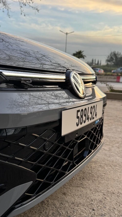 Volkswagen Golf 8 2025 Pro R-line