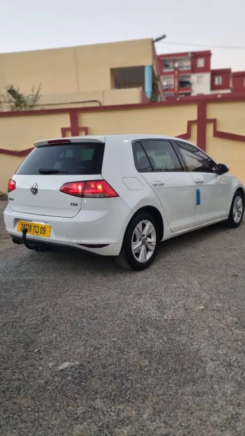 Volkswagen Golf 7 2013 Trend line