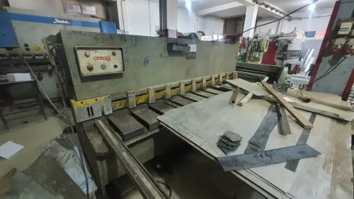 Guillotine 