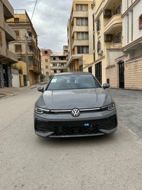 Volkswagen Golf 8 2025 R